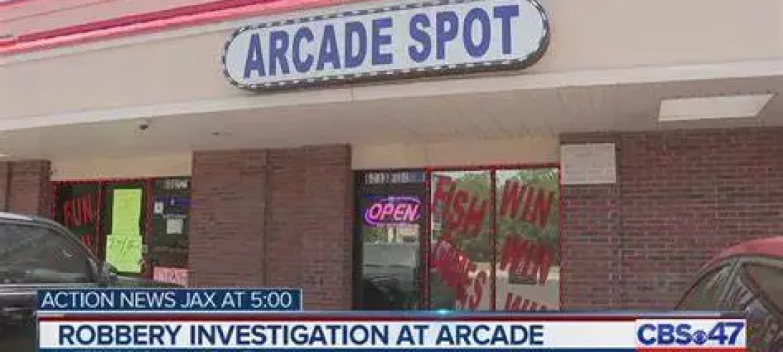 Jacksonville internet cafe robbed at gunpoint